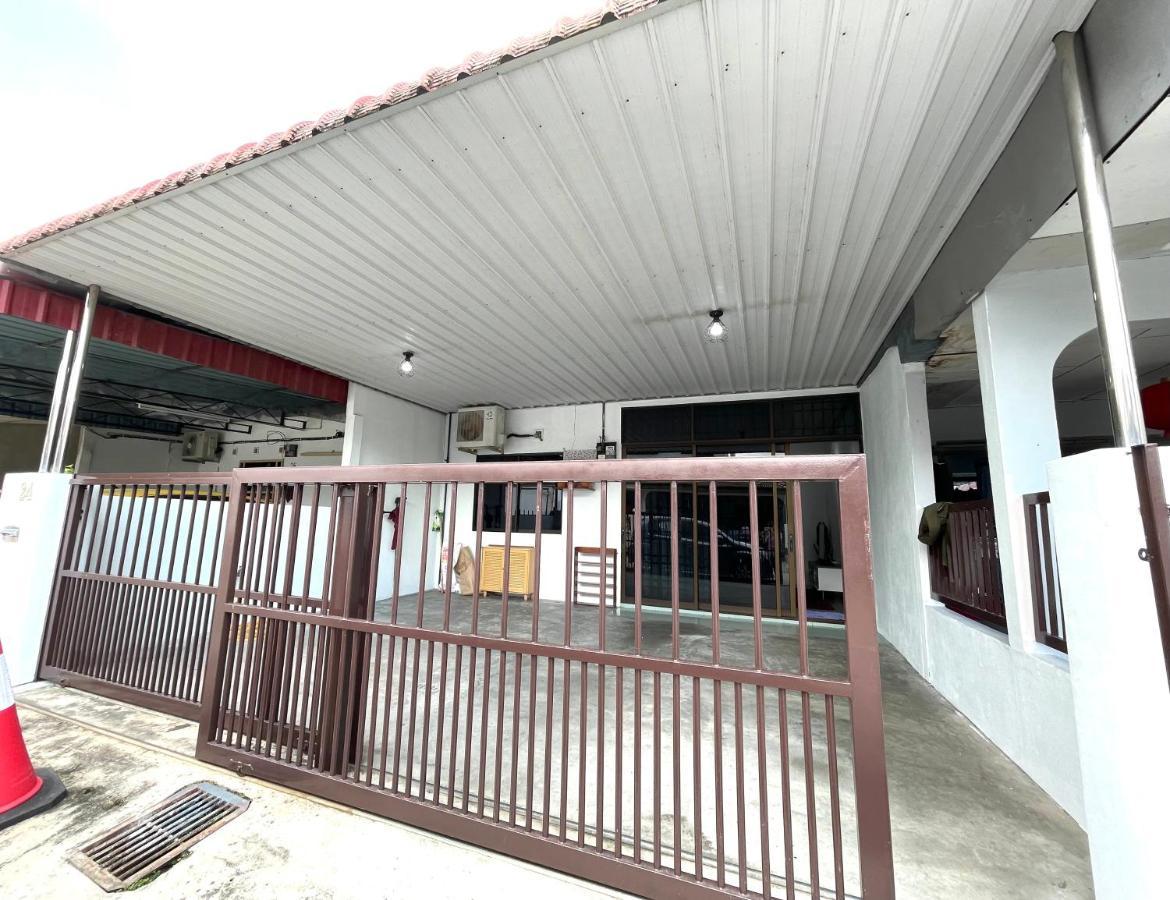 Heritage Cozy Entire 3 Bedroom House At Kijang Alma Bukit Mertajam Exteriör bild