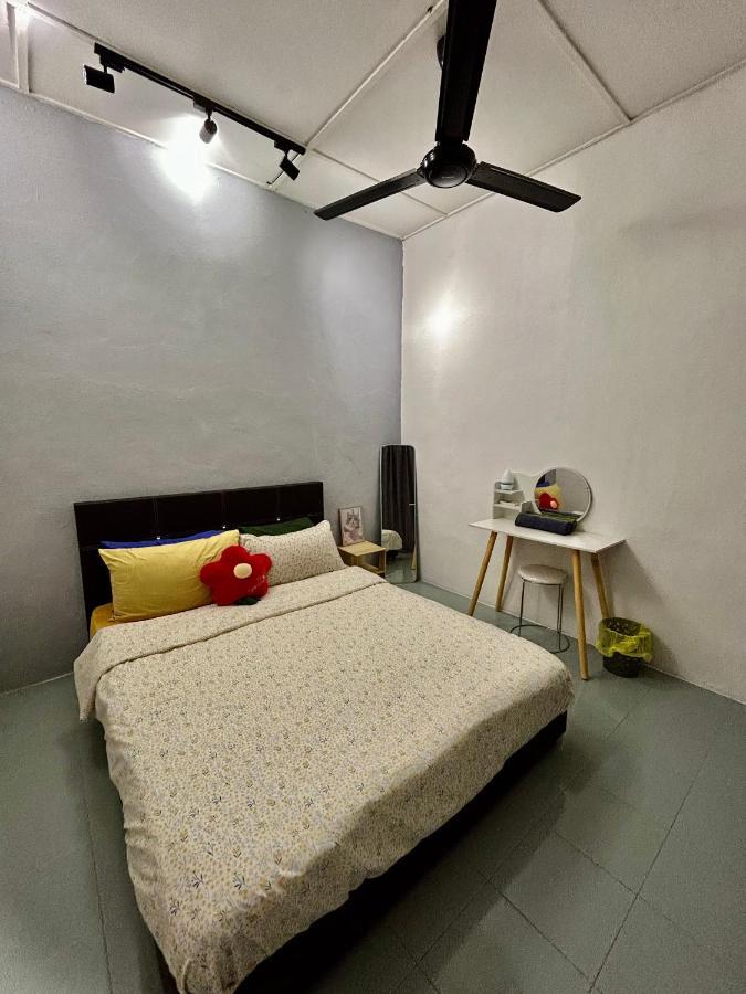 Heritage Cozy Entire 3 Bedroom House At Kijang Alma Bukit Mertajam Exteriör bild